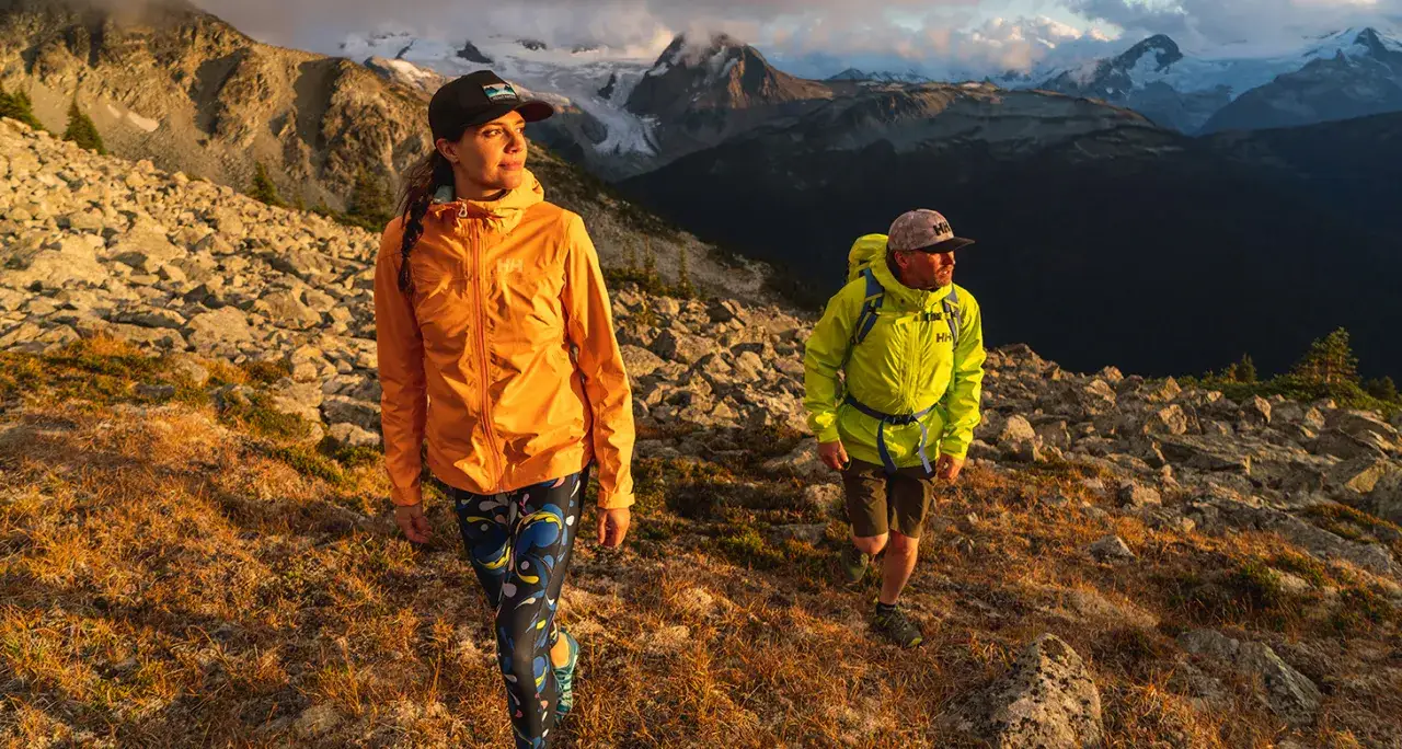 Jak się ubrać na szlak górski, by uniknąć dyskomfortu i zimna