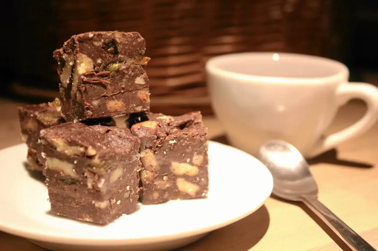 Przepis na blok czekoladowy jak dawniej – smak dzieciństwa w Twojej kuchni