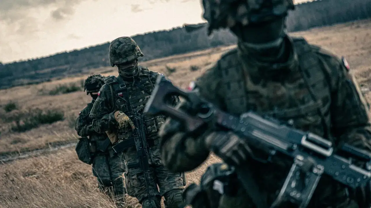 Ile zarabia podporucznik? Zaskakujące zmiany w wynagrodzeniu!