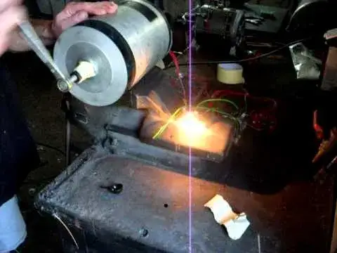 Prosta prądnica z alternatora w domu. Tani sposób na własny generator prądu