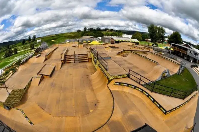 Woodward skatepark: poznaj najlepsze atrakcje i wydarzenia tej wiosny