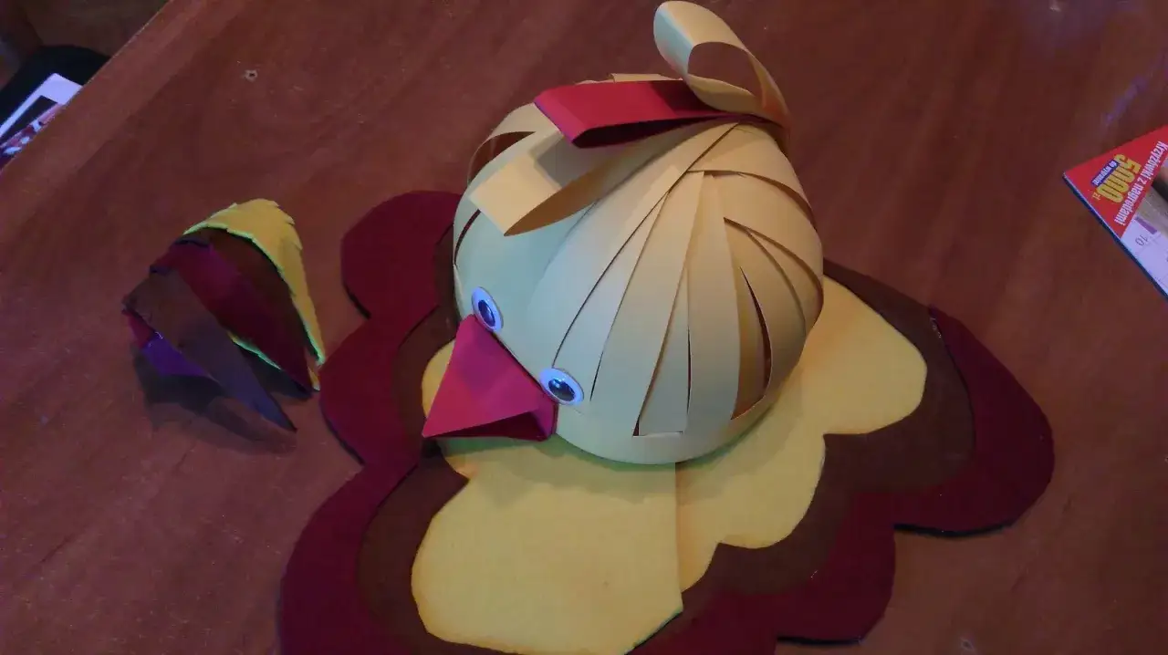 Jak zrobić strój kury dla dziecka – kreatywne pomysły i prosta instrukcja