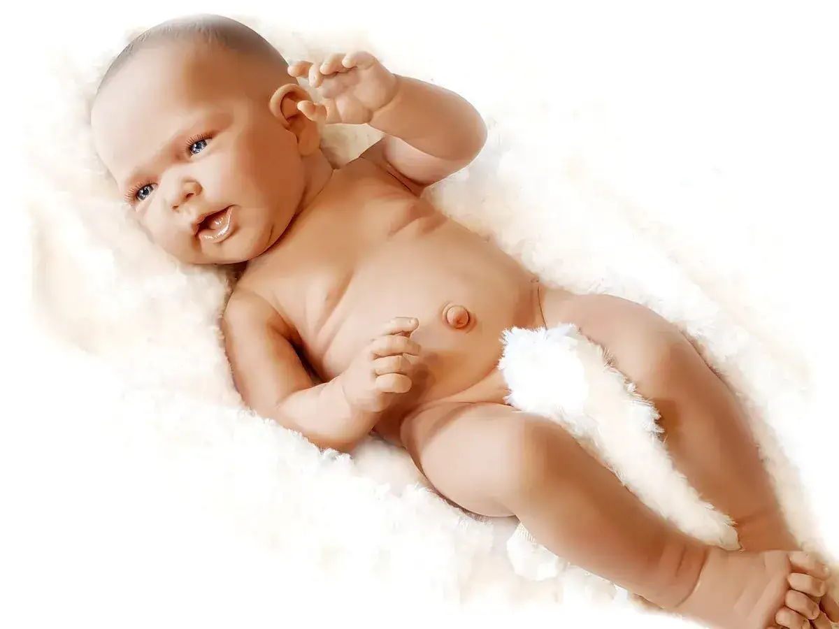 Lalka jak prawdziwe dziecko płacze – poznaj najlepsze modele i ich zalety