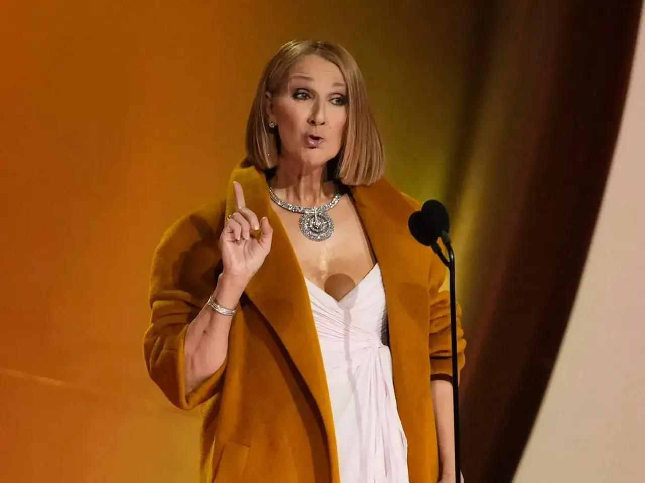 Celine Dion żyje: aktualne wieści o jej zdrowiu i determinacji