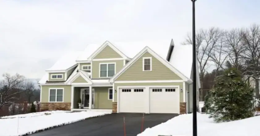 Jak zrobić podgrzewany podjazd i uniknąć zimowych problemów