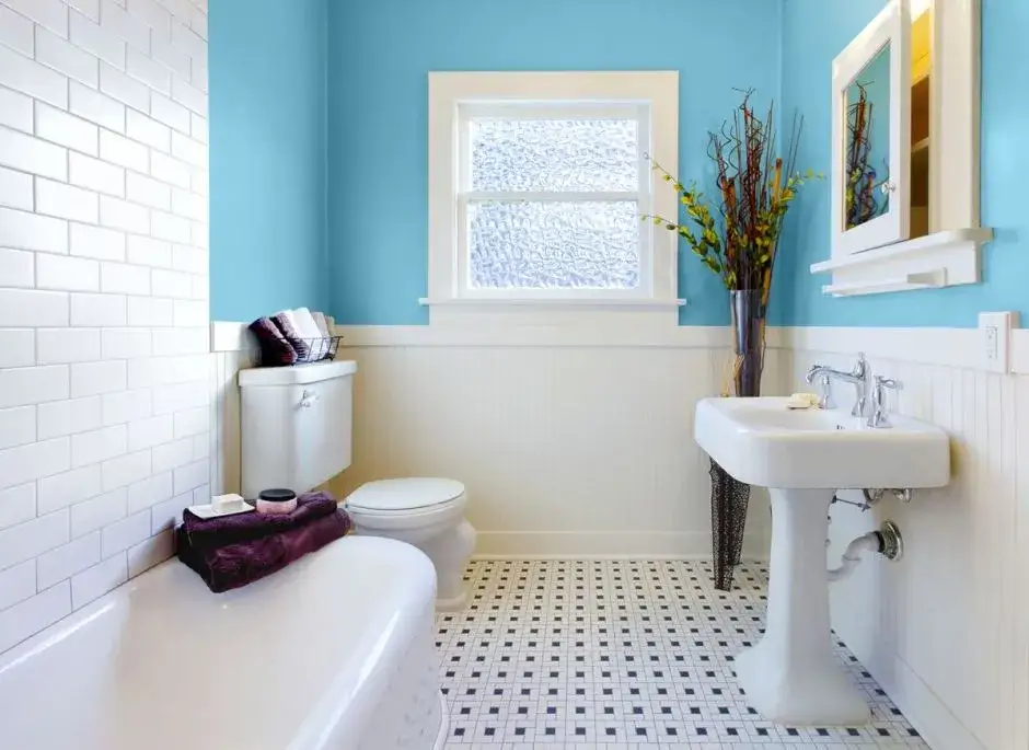 Jak tanio urządzić łazienkę: 12 skutecznych sposobów na remont bez długów