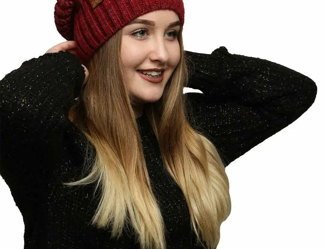 Jakie czapki w tym sezonie? Odkryj najnowsze trendy i stylizacje