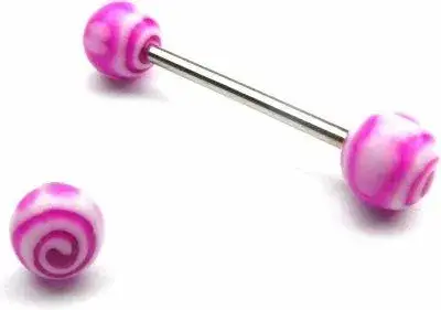 Ile kosztuje piercing języka? Sprawdź ceny, porady i czego unikać