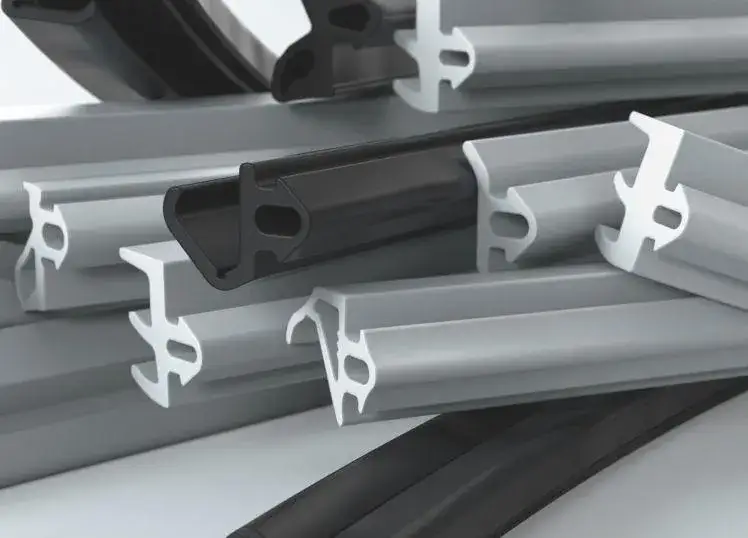 Jakie okucia do okien PCV wybrać, aby uniknąć problemów?