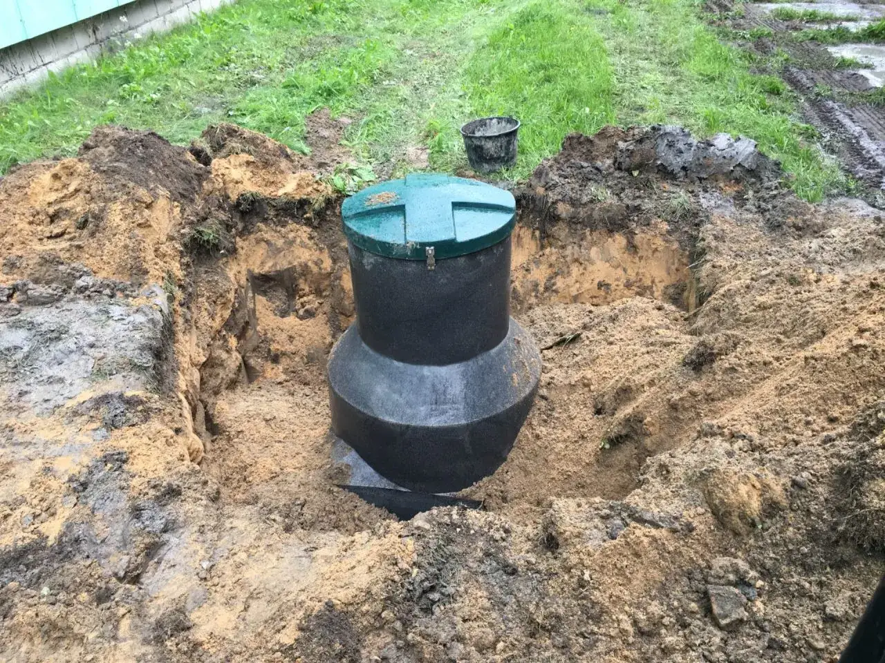 Ile kosztuje budowa studni? Poznaj ceny i czynniki wpływające