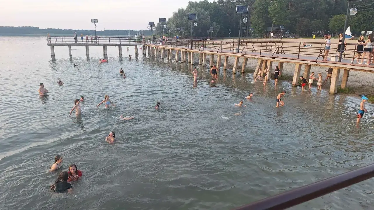 Jezioro Głębokie lubelskie - idealne miejsce na relaks i przygodę