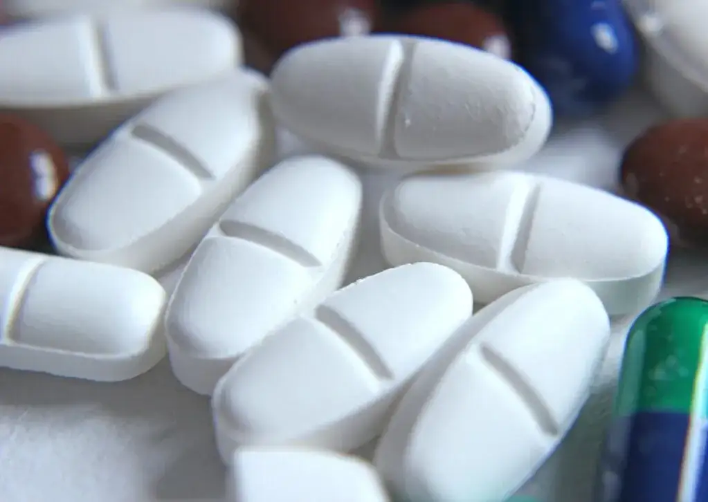 Alivio urgente dolor de muelas sin receta: ¿Qué tomar en farmacia?