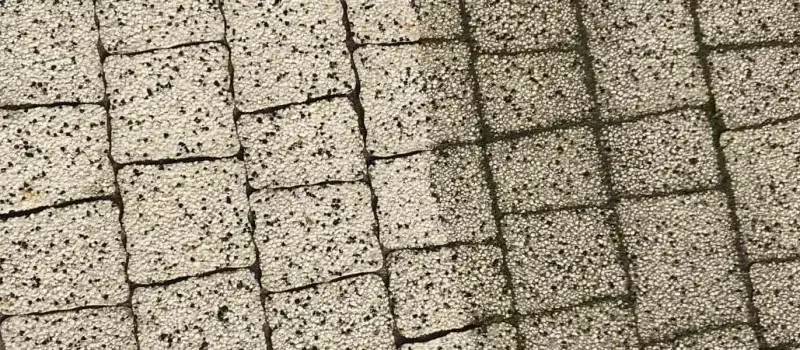 Jak wyczyścić kostkę brukową z tynku bez jej uszkodzenia?