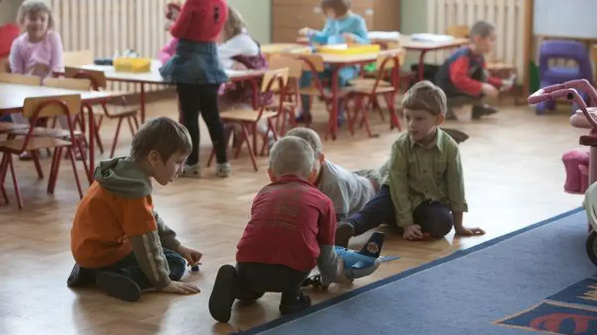 Czy przedszkolak to uczeń? Zrozum różnice w edukacji dzieci
