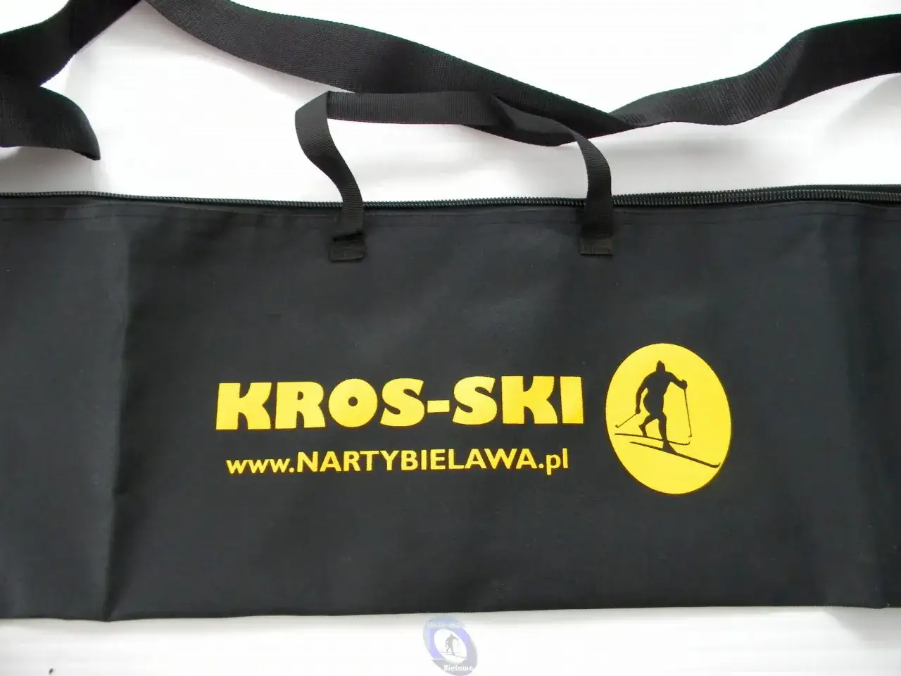 Pokrowiec na biegówki: Jak wybrać idealny i chronić sprzęt?