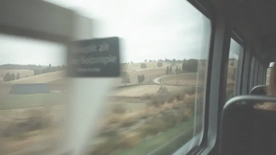 Dojazd pociągiem do Połczyna-Zdroju: Jak dotrzeć bez dworca?