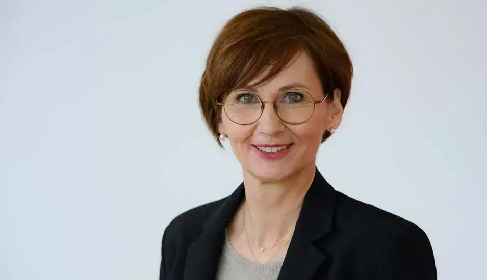 Bundesminister für Bildung und Forschung: Wer leitet die Bildungspolitik?