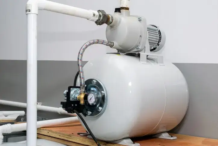 Jaki hydrofor do zraszaczy? Poradnik wyboru i unikania błędów