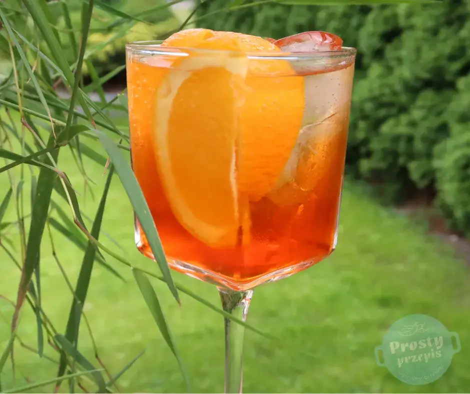 Aperol Spritz – przepis 3-2-1. Zaskocz gości!