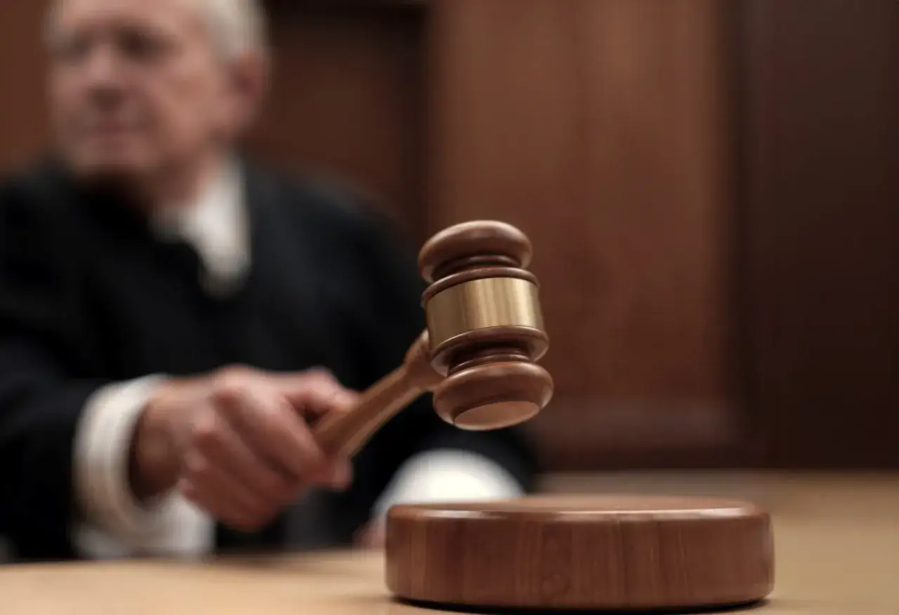 Sąd apelacyjny czym się zajmuje? Kluczowe funkcje i sprawy do rozpatrzenia