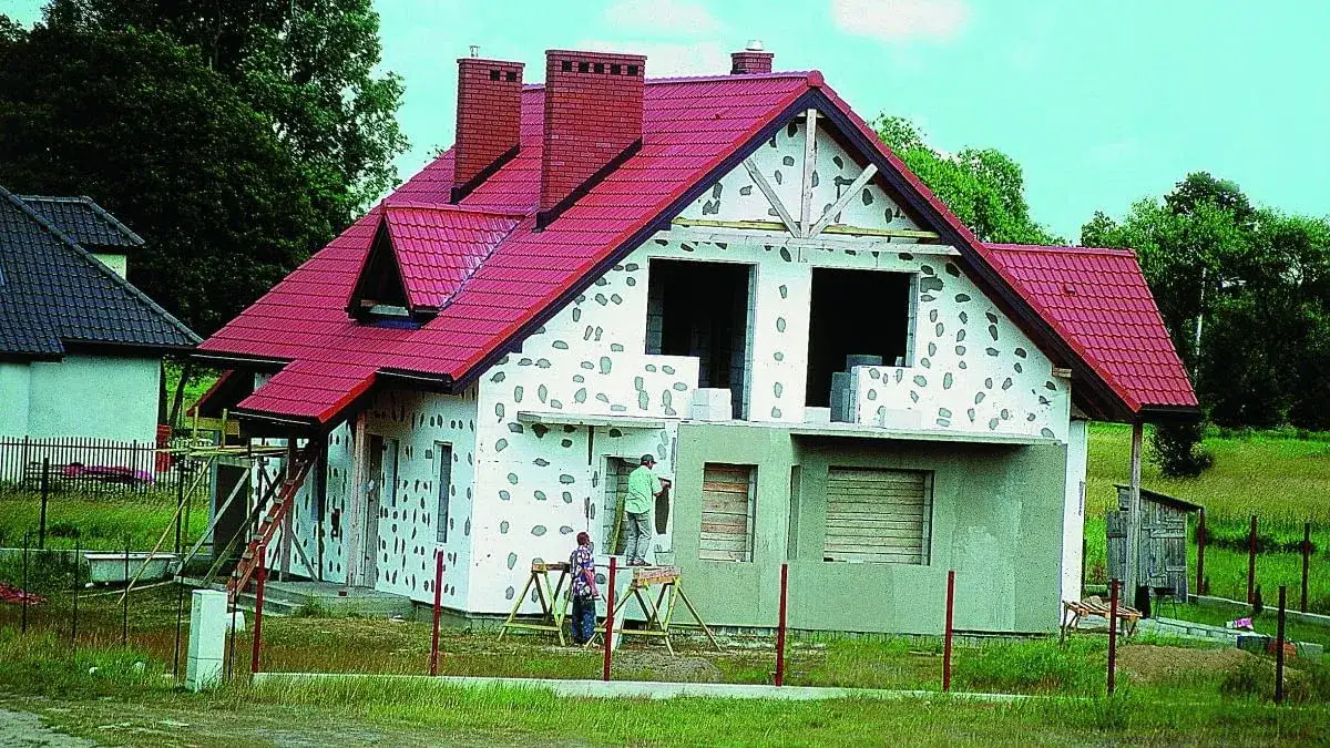 Jak mijanka na styropianie poprawia izolację i unika mostków termicznych