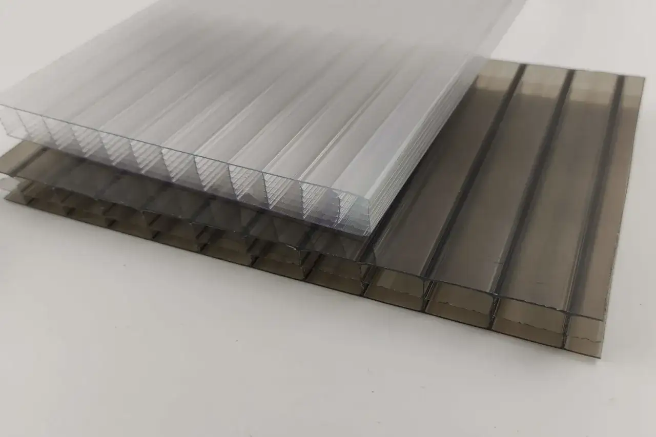 Jak skutecznie ciąć poliwęglan komorowy - sprawdzone metody i porady