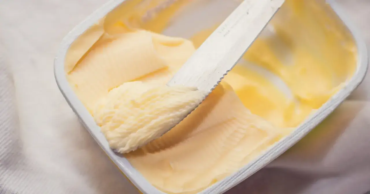 Czy masło roślinne jest zdrowe? Odkryj jego ukryte wady i zalety