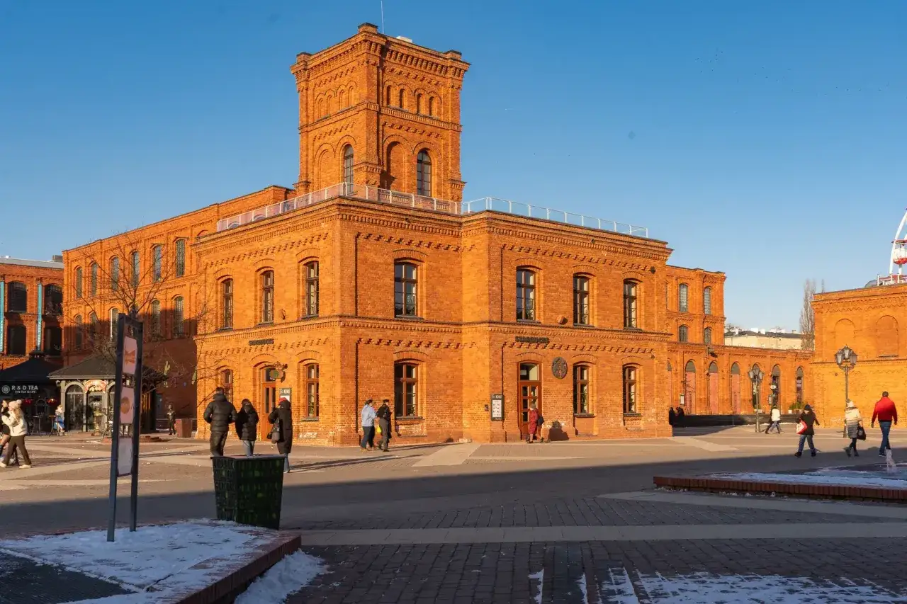 Łódź: co zwiedzić? Przewodnik po atrakcjach i gotowych planach!