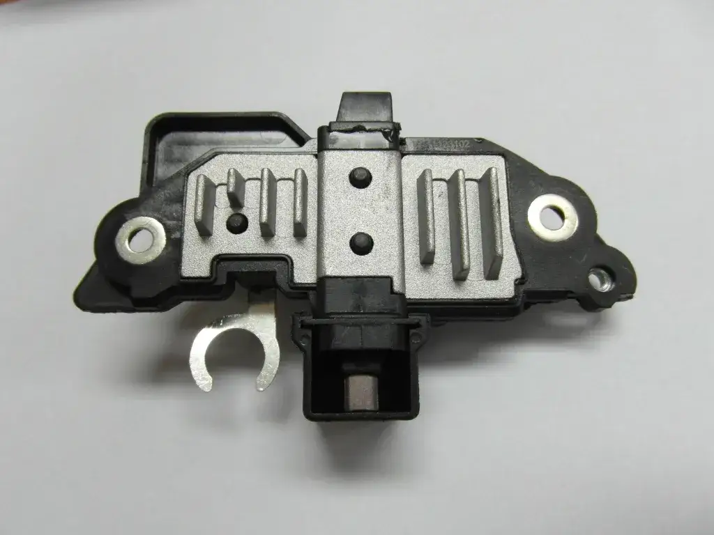 Jak wymienić diody w alternatorze - uniknij kosztownych napraw