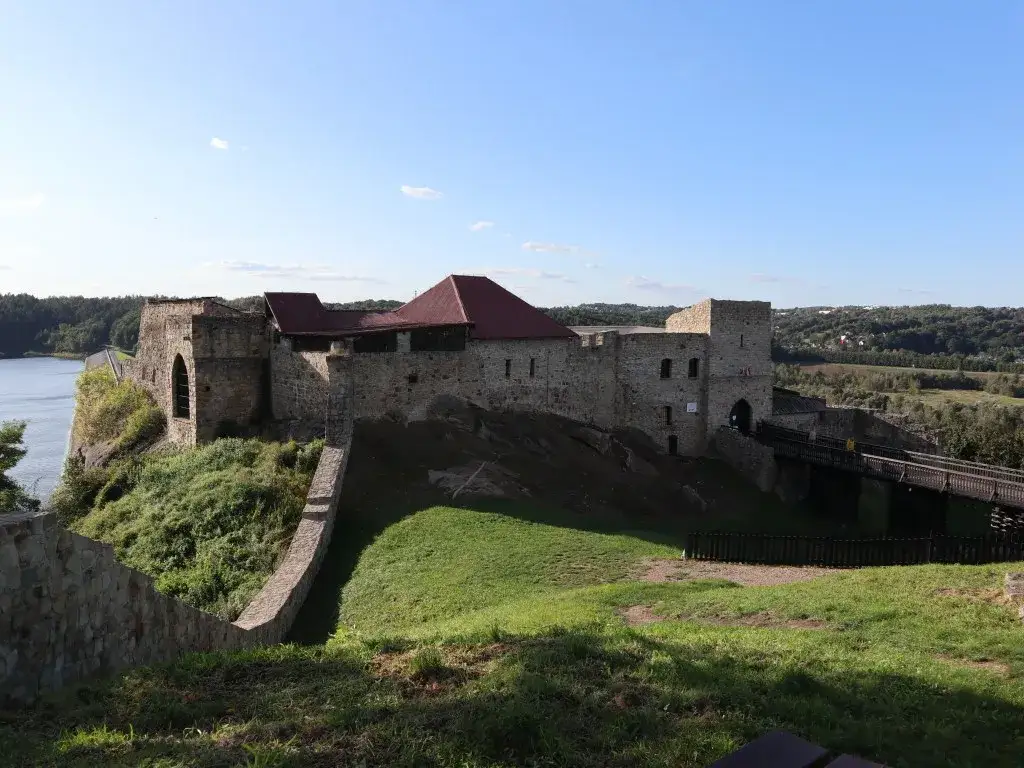 Dobczyce z dziećmi: Zamek, Jezioro i place zabaw - przewodnik