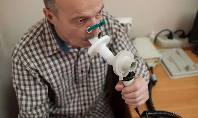 Jak używać spirometru do ćwiczeń? Wzmocnij płuca krok po kroku