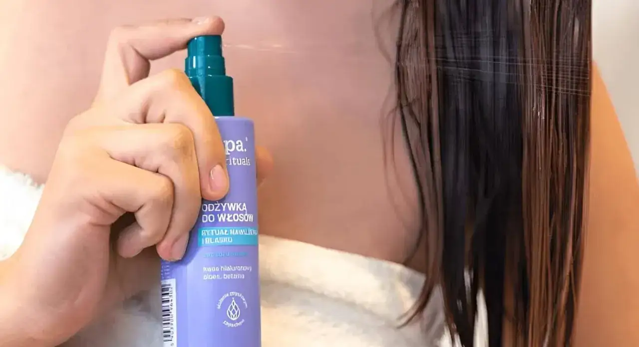 Odżywka: Spłukiwać czy nie? Rozwiej wątpliwości i miej piękne włosy!