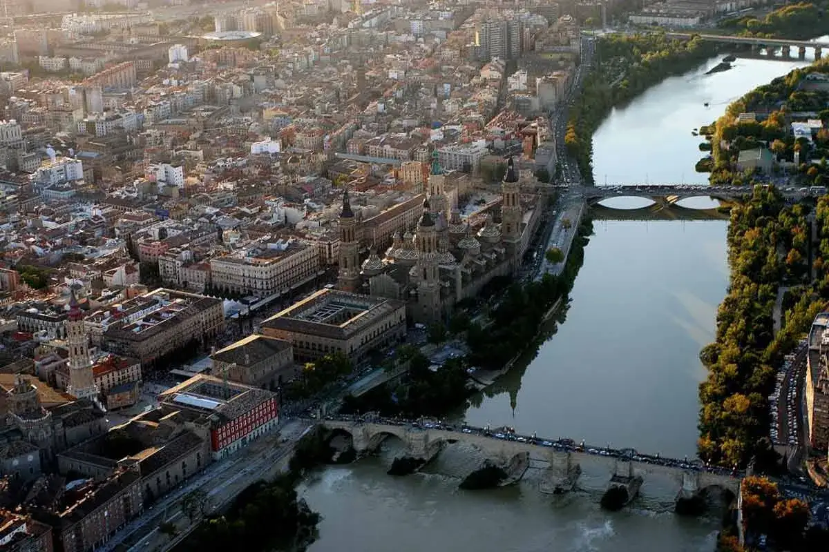 Zaragoza y alrededores: Tu guía para un viaje inolvidable