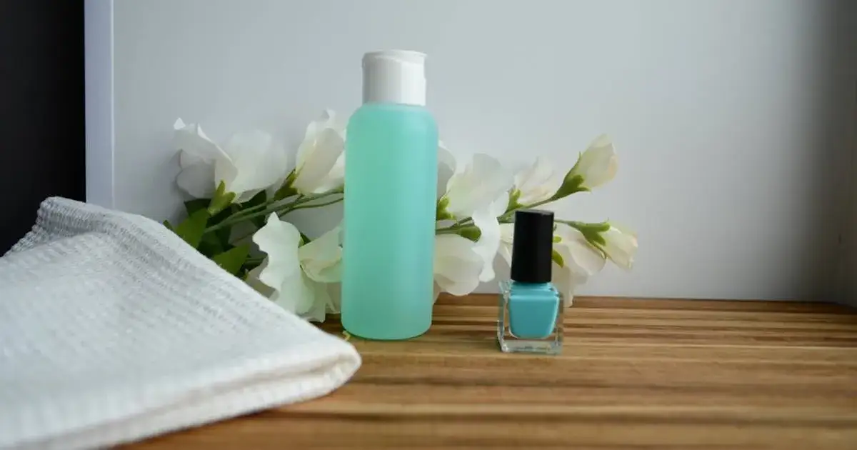 Gdzie wyrzucić lakiery do paznokci, aby nie zaszkodzić środowisku?