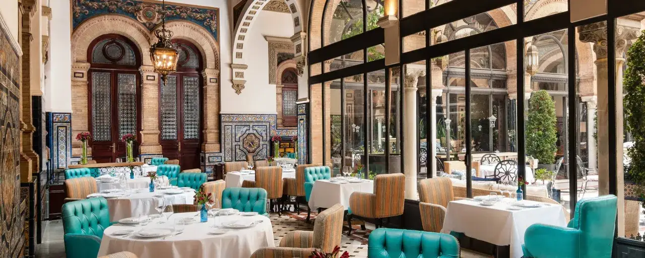 Hotel Alfonso XIII Sevilla: Lujo, historia y guía para su estancia