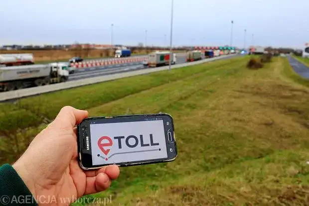 Opłaty za autostrady: e-TOLL, bramki, aplikacje kup online lub stacjonarnie