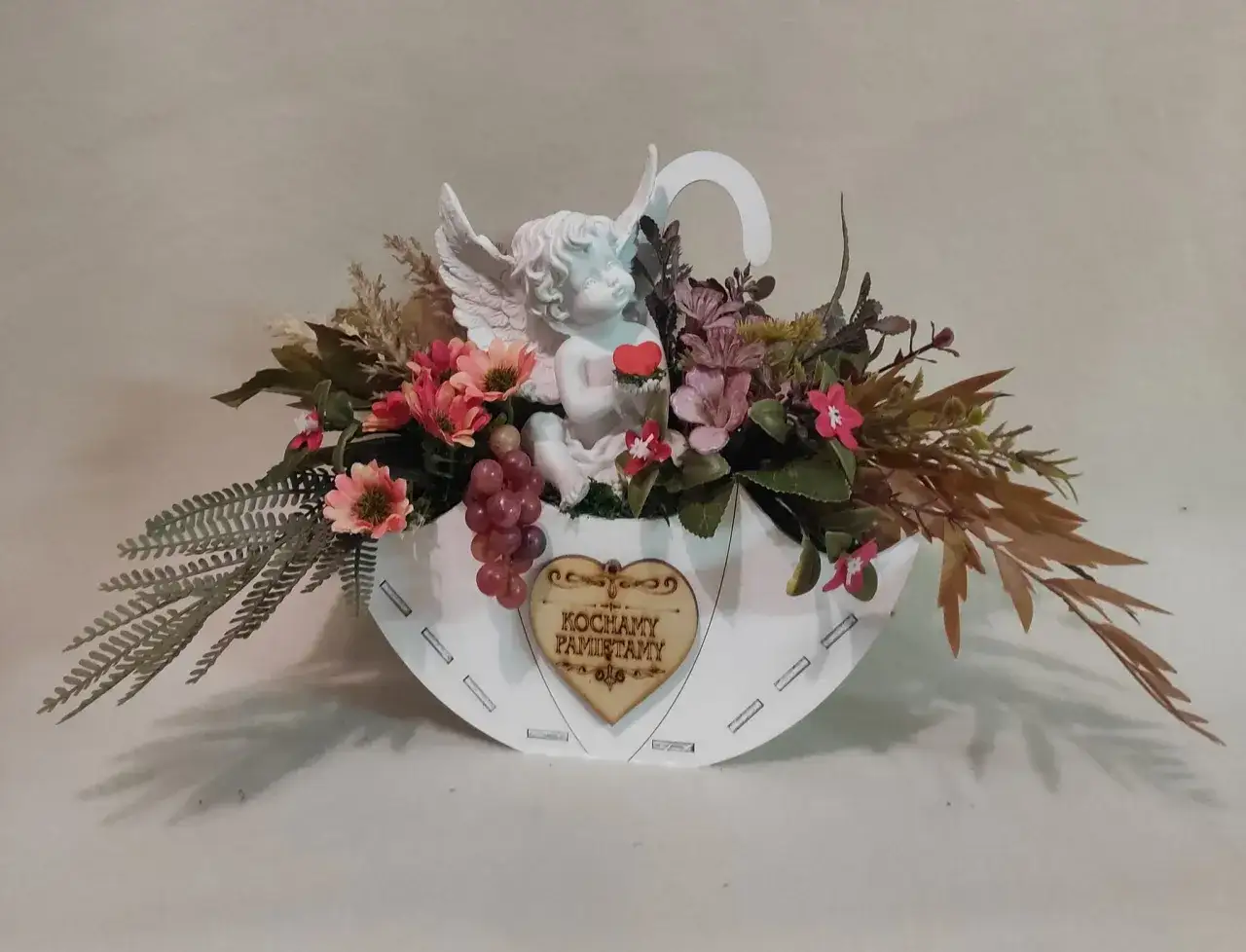 Stroik na grób dziecka: pomysły, inspiracje i porady | Stanisław Kamiński