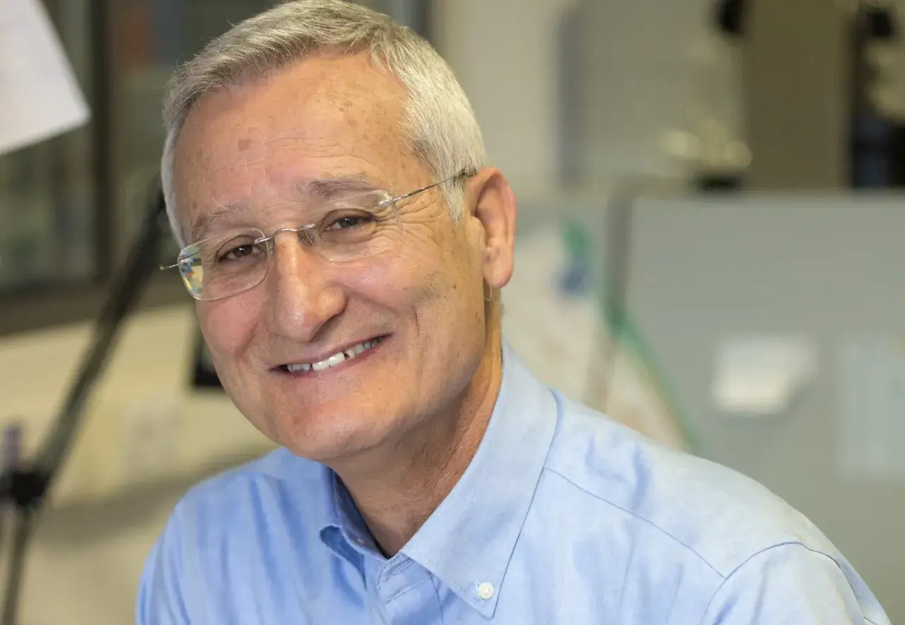 Eugenio Santos: ¿Quién es el genio tras la investigación del cáncer?