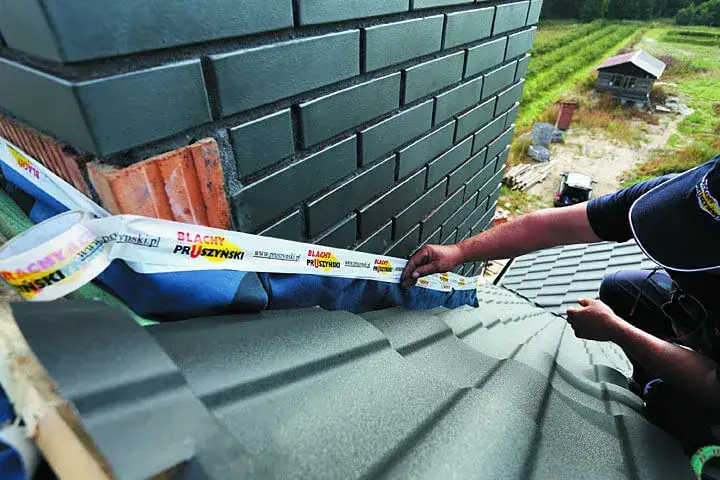 Jak zrobić obróbkę komina, aby uniknąć problemów z wilgocią