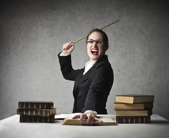 Czy nauczyciel może krzyczeć na ucznia? Sprawdź, jakie są konsekwencje