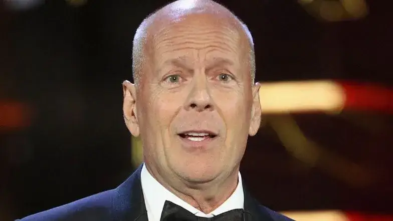 świeże doniesienia o stanie zdrowia Bruce'a Willisa rozchodzą się w sieci po opublikowaniu nowego zdjęcia.
