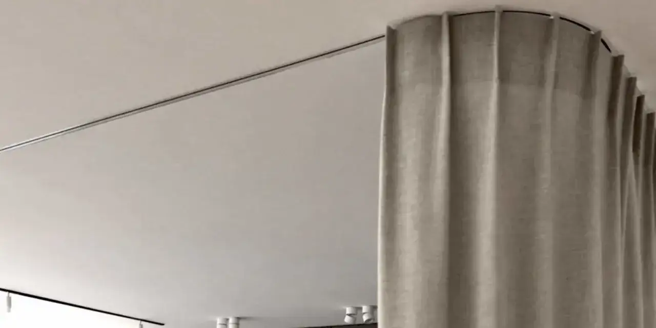 Karnisz czy szyna: Które rozwiązanie podwyższy Twoje wnętrze?