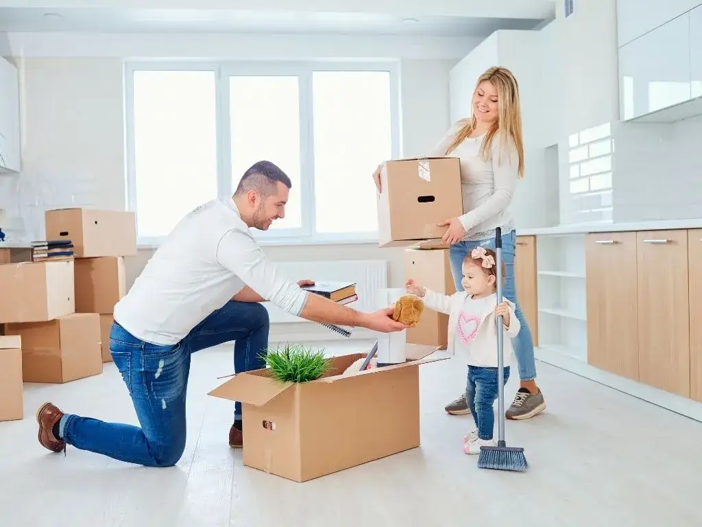 Czy od darowizny mieszkania płaci się podatek? Sprawdź, co musisz wiedzieć