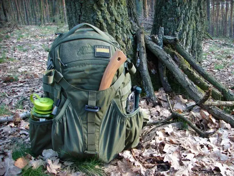 Co zabrać na biwak do lasu, aby uniknąć nieprzyjemności i cieszyć się komfortem