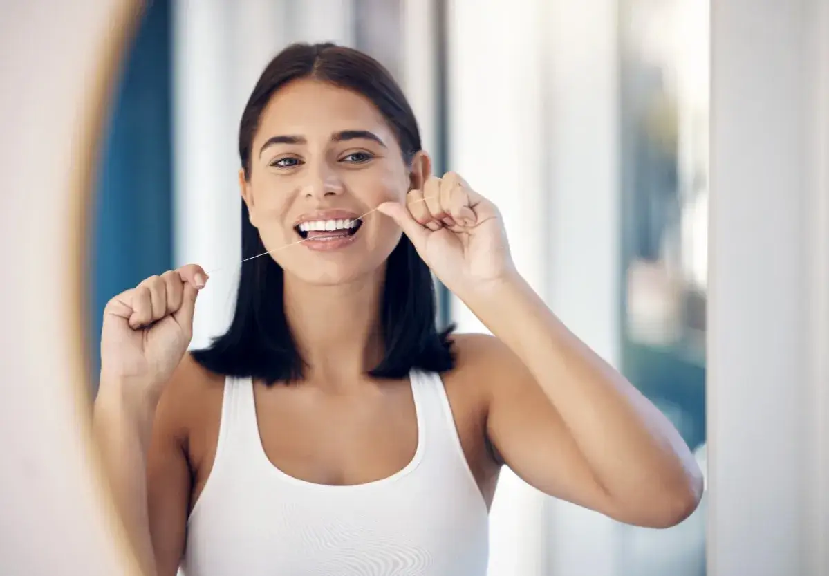 Bolące dziąsła? Kompleksowy przewodnik: Ulga z domu i apteki