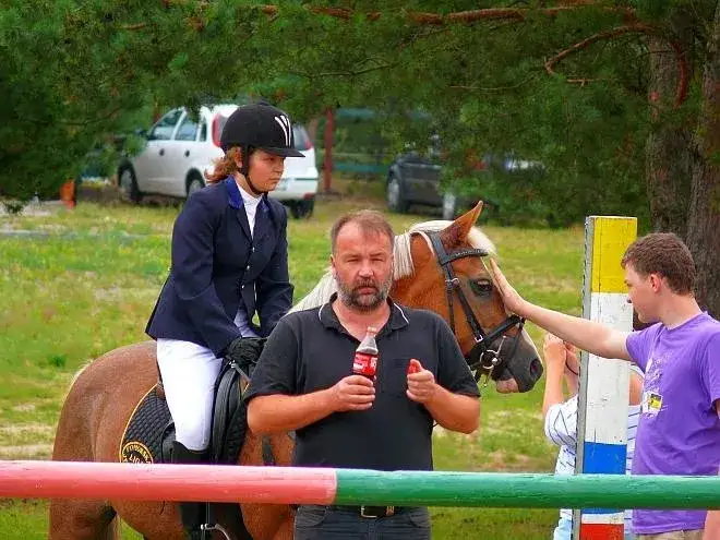Jeździectwo Marcin P: Kontrowersje i skandal w świecie jeździeckim