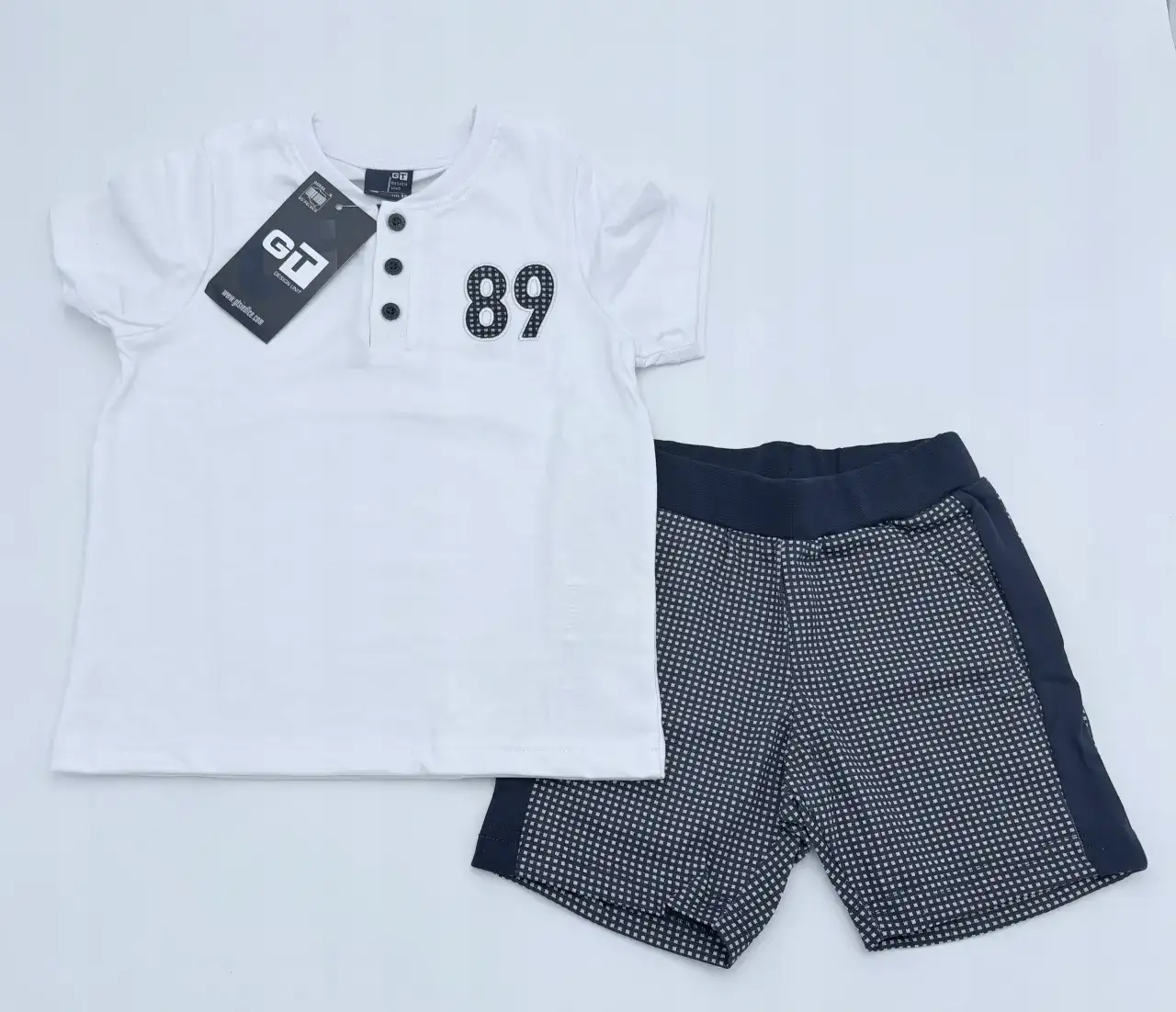 Stylowe i trwałe bluzki GT dla chłopców - idealne na każdą okazję