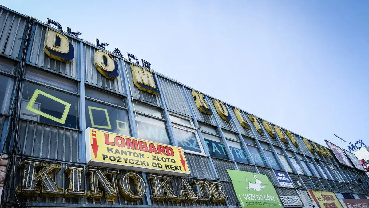 Czy w lombardzie przyjmują książki? Sprawdź, zanim stracisz czas