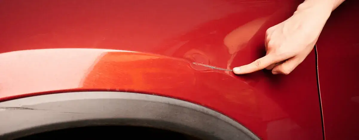 Jak polerować rysy na samochodzie? Poradnik eksperta krok po kroku