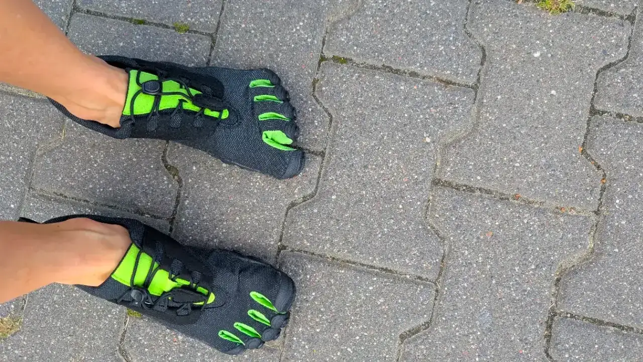 Pronacja w bieganiu? Wybierz buty ze stabilizacją i biegaj bez bólu!